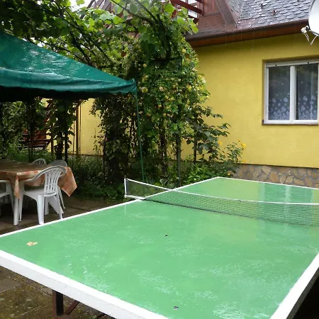 公寓 Three-bedroom Near Lake *